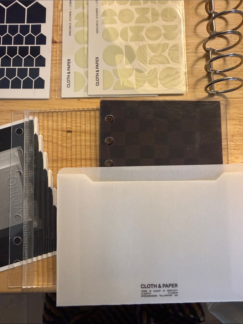 Cloth & Paper bundle - Picture 6 of 6